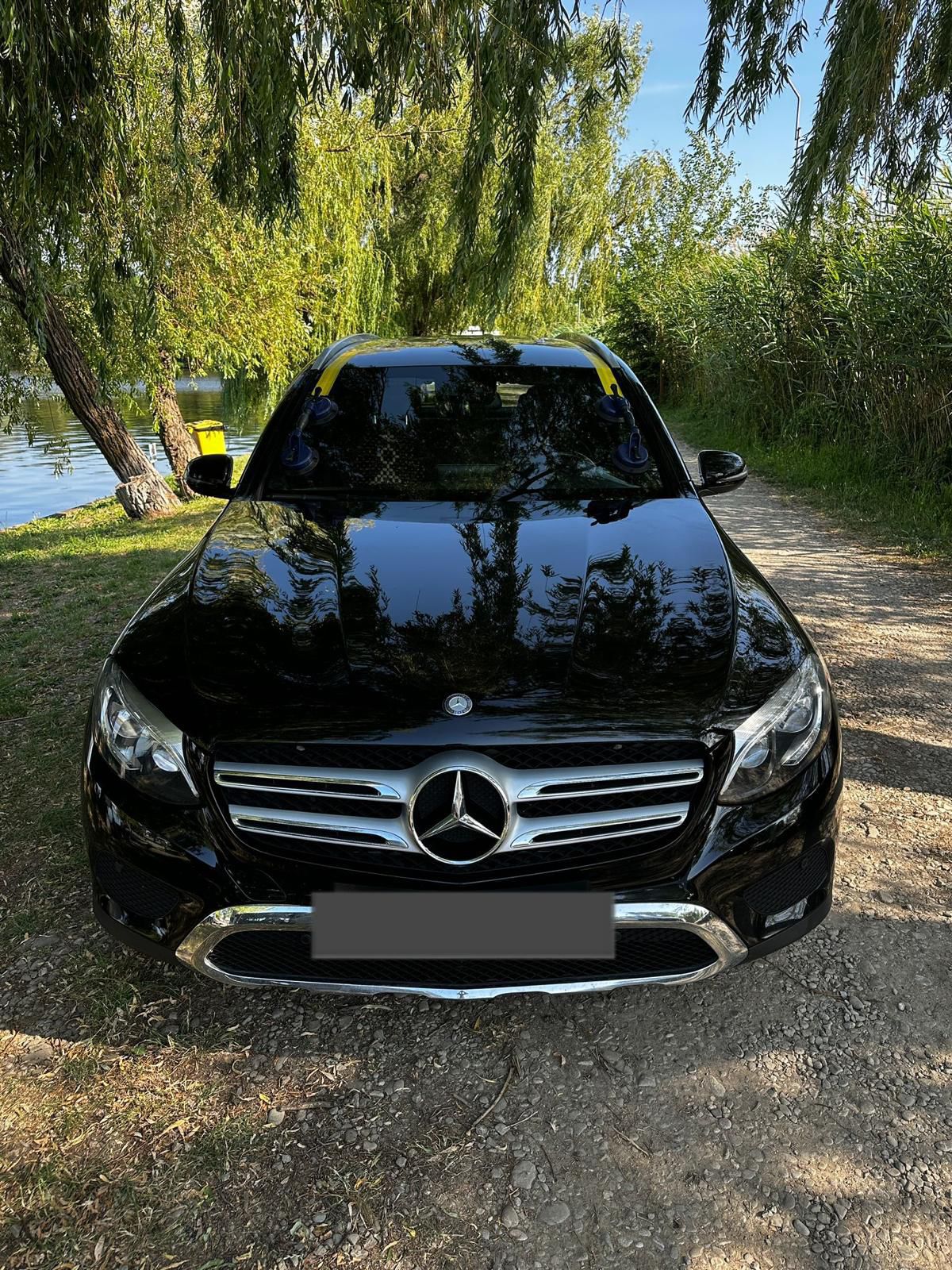 Mercedes GLC — windshield, lakeside